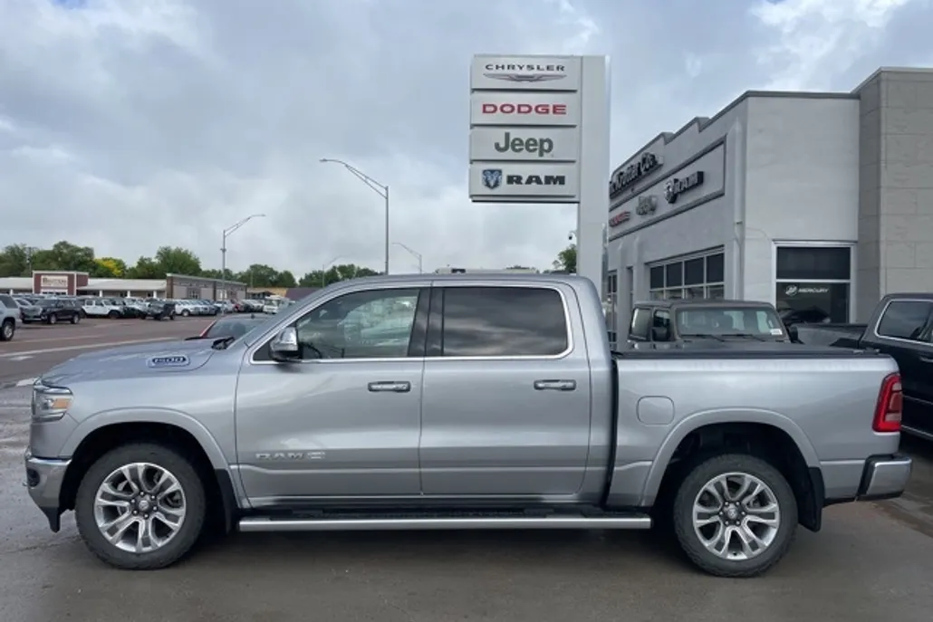 2022 Ram 1500 Laramie Longhorn photo 1
