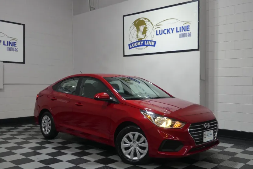 2021 Hyundai Accent SE photo 1