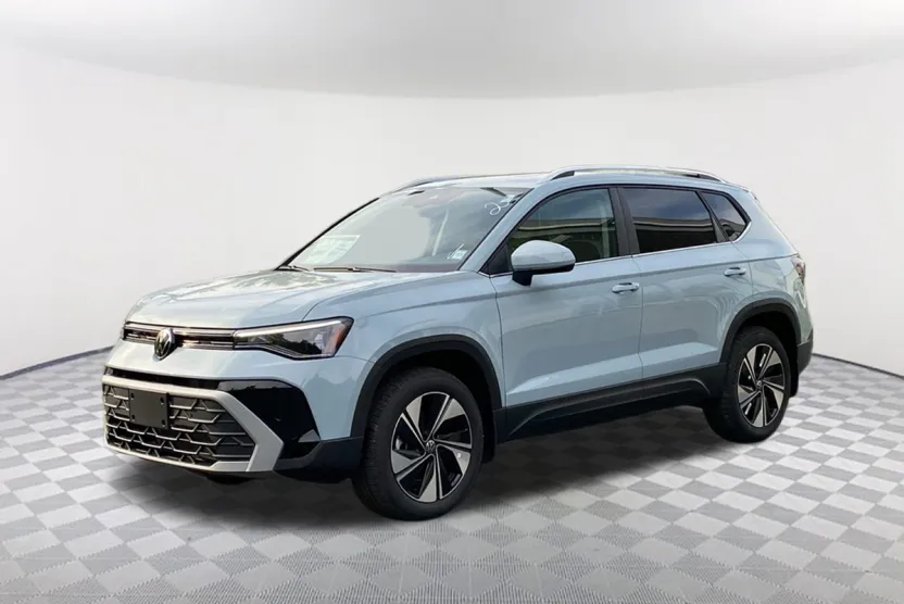 2025 Volkswagen Taos SE photo 1