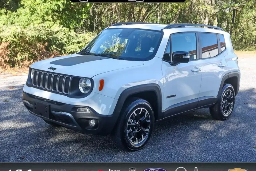 2023 Jeep Renegade Latitude Upland photo 1