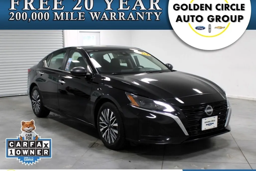 2024 Nissan Altima 2.5 SV photo 1