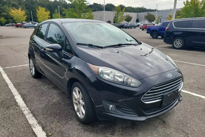 2019 Ford Fiesta SE photo 1