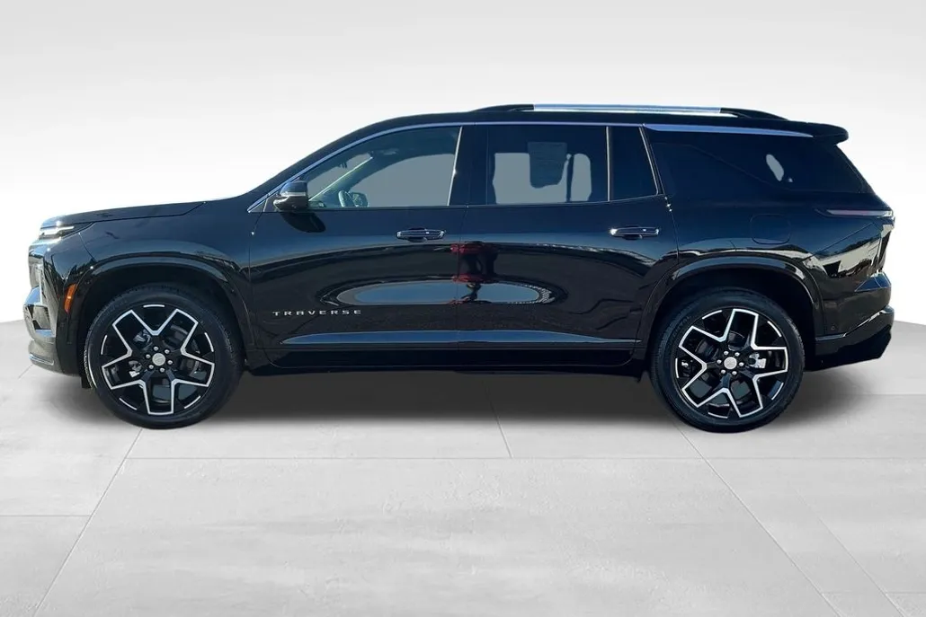 2025 Chevrolet Traverse High Country photo 1
