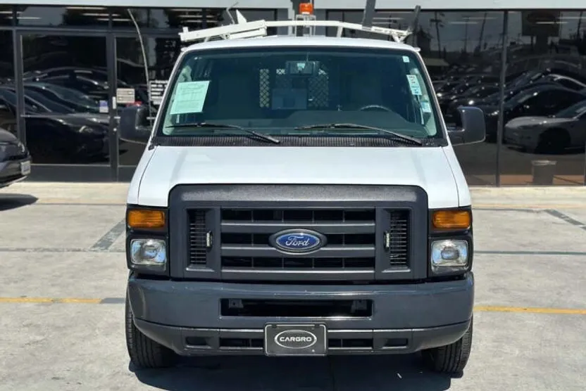 2013 Ford E-150 photo 1