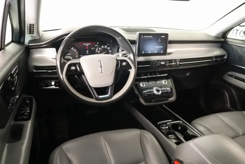 2021 Lincoln Corsair Standard photo 1