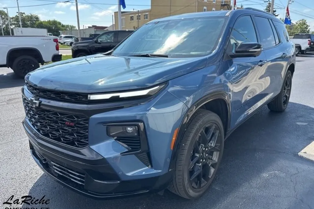 2024 Chevrolet Traverse RS photo 1