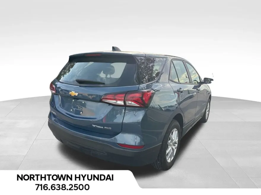 2024 Chevrolet Equinox LS photo 1