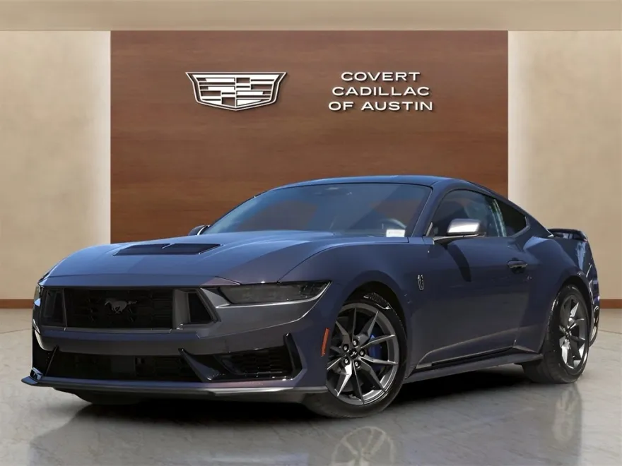 2025 Ford Mustang Dark Horse photo 1