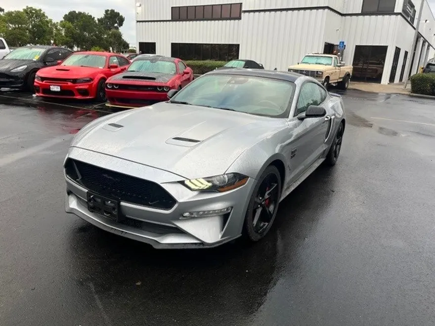 2021 Ford Mustang GT photo 1