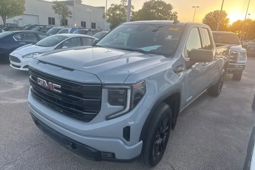 2024 Gmc Sierra 1500 Elevation photo 1
