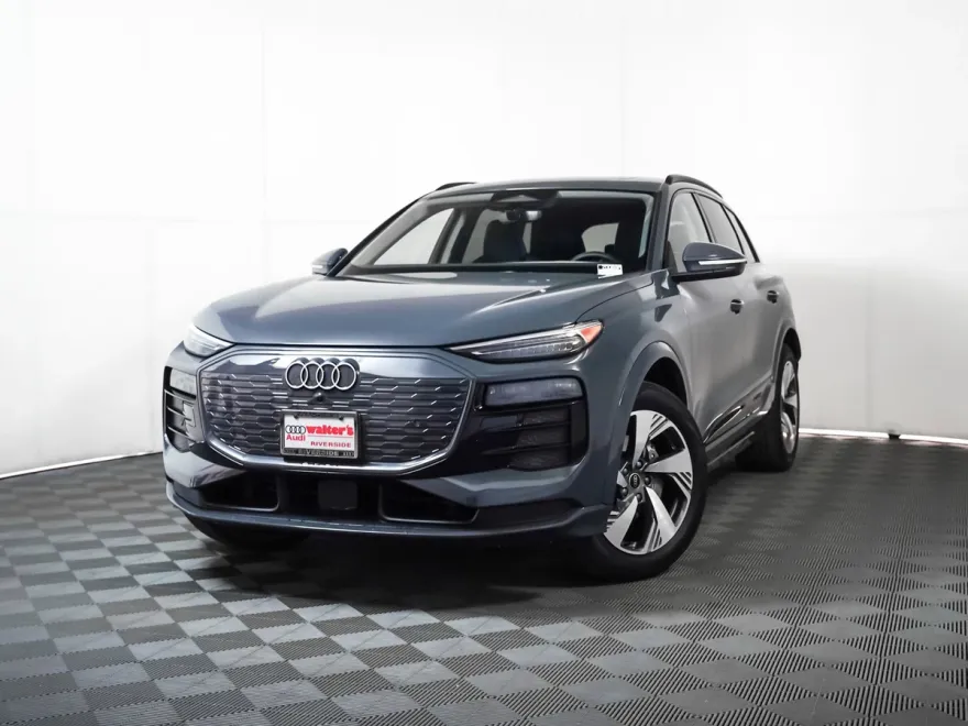 2025 Audi Q6 E-tron Premium Plus photo 1