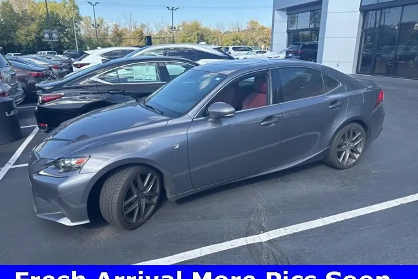 2014 Lexus IS 350 photo 1