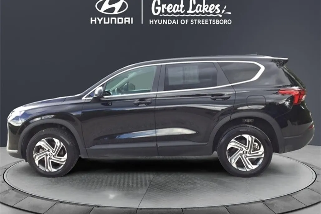 2023 Hyundai Santa Fe SE photo 1