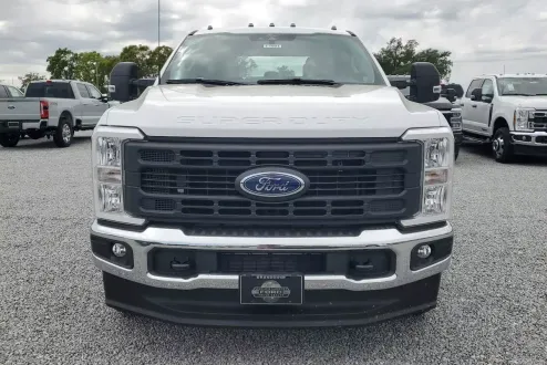 2025 Ford F-350 XL photo 3