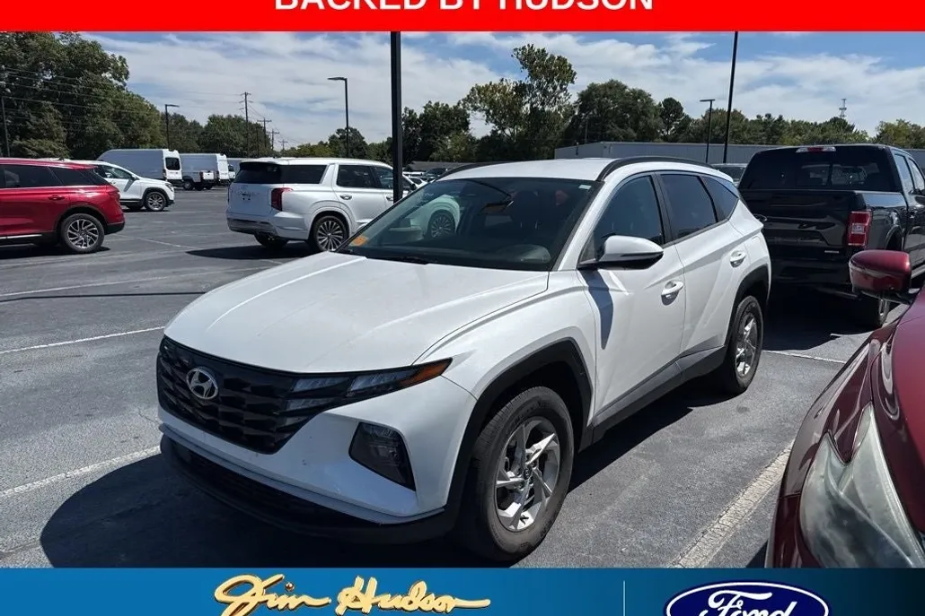 2022 Hyundai Tucson SEL photo 1