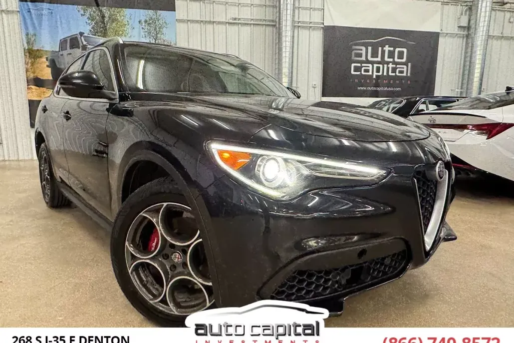 2018 Alfa Romeo Stelvio Ti photo 1