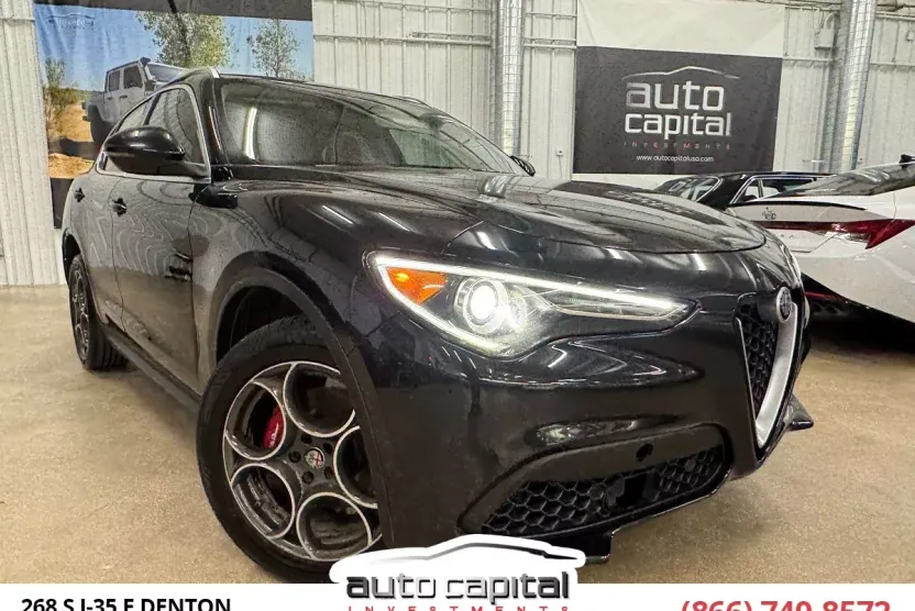 2018 Alfa Romeo Stelvio Ti photo 1