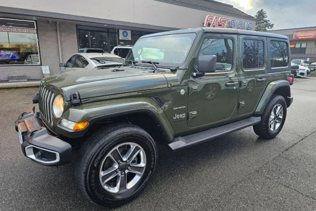 2021 Jeep Wrangler Unlimited Sahara photo 1