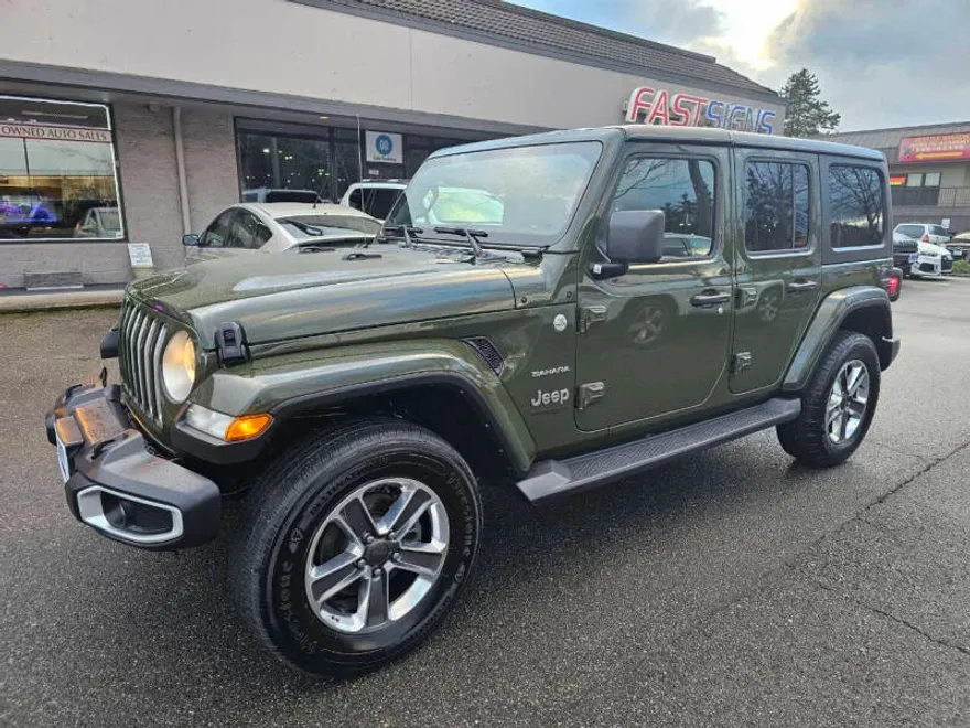 2021 Jeep Wrangler Unlimited Sahara photo 1