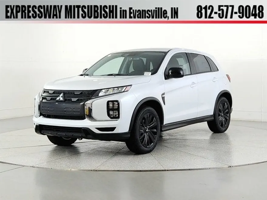 2025 Mitsubishi Outlander Sport LE photo 1