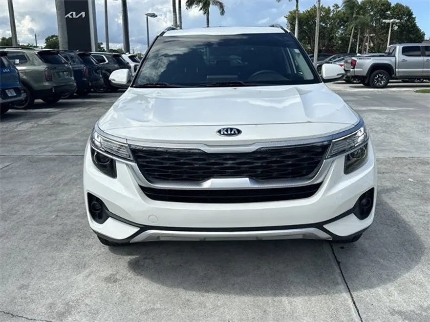 2021 Kia Seltos EX photo 1