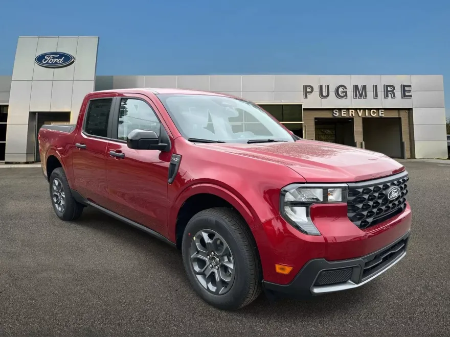 2025 Ford Maverick XLT photo 1