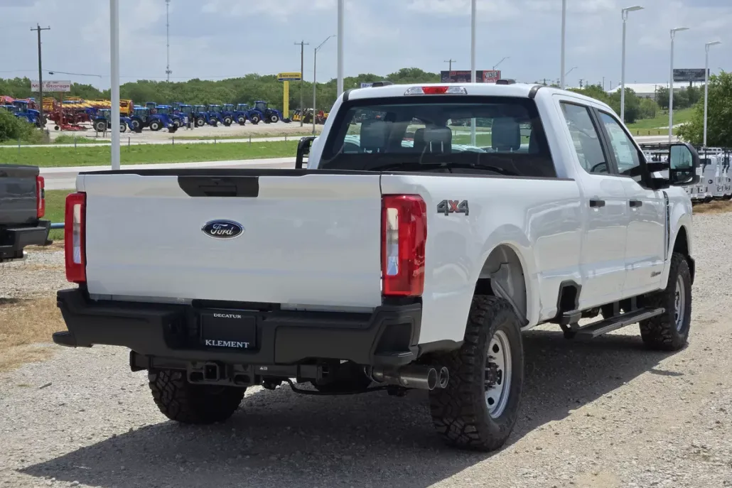 2025 Ford F-250 XL photo 1