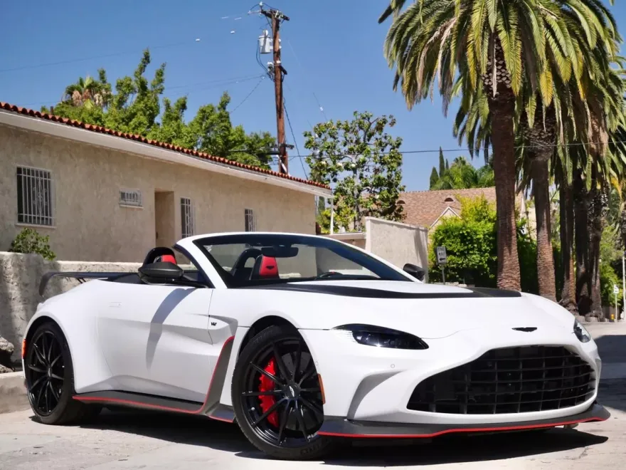 2023 Aston Martin V12 Vantage AM6 photo 1