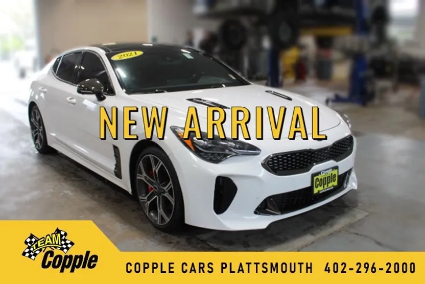 2021 Kia Stinger GT2 photo 1
