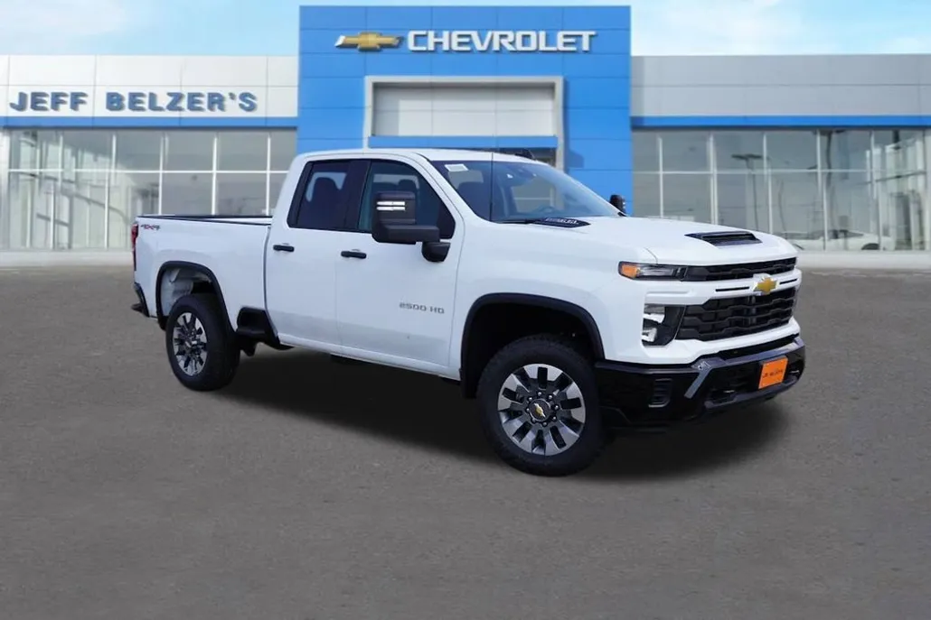 2025 Chevrolet Silverado 2500HD Custom photo 1