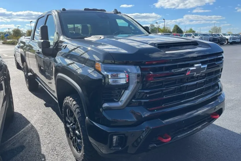 2026 Chevrolet Silverado 2500HD LTZ photo 1