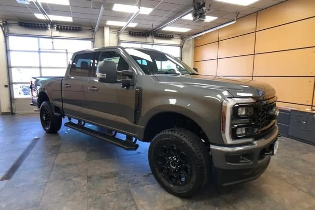 2026 Ford F-250 photo 1