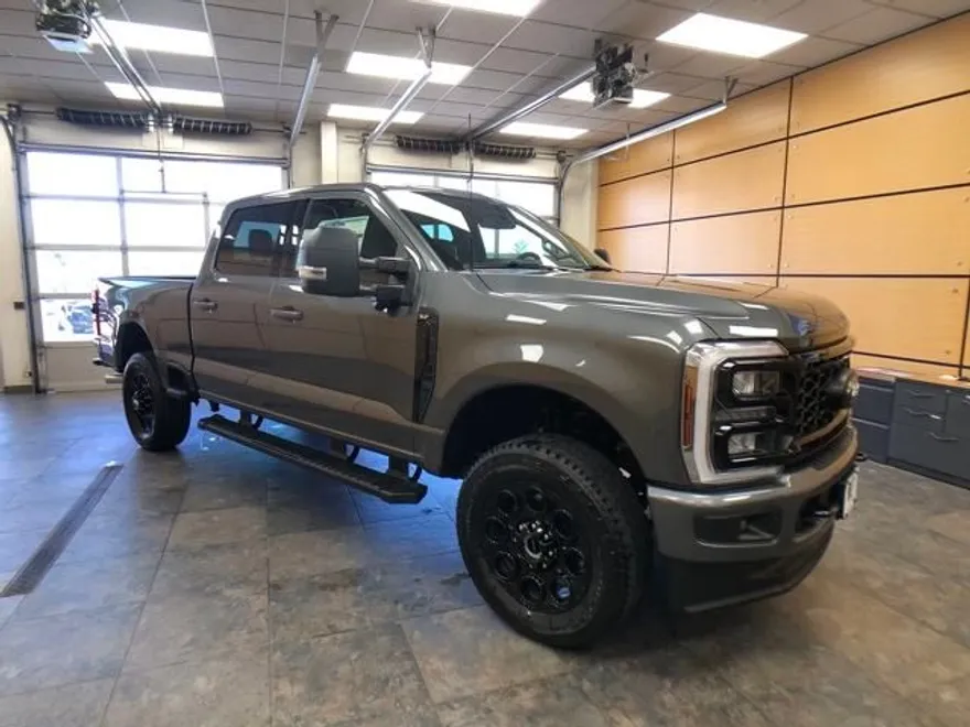 2026 Ford F-250 photo 1