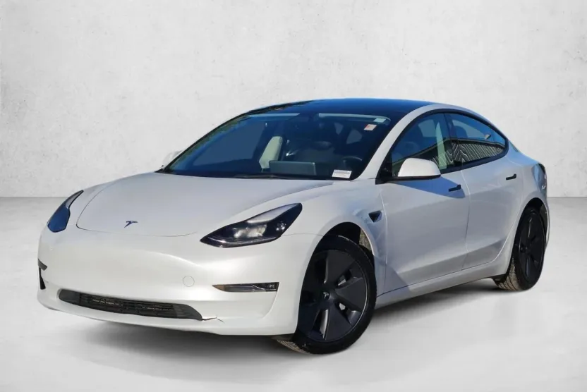 2023 Tesla Model 3 Long Range photo 1
