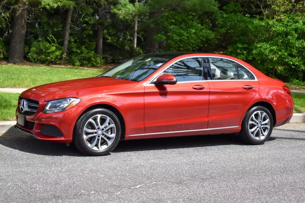 2017 Mercedes Benz C 300 Luxury 4MATIC photo 1