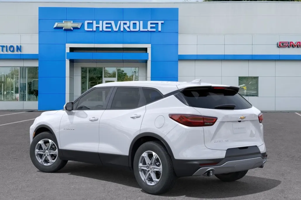 2025 Chevrolet Blazer 2LT photo 1