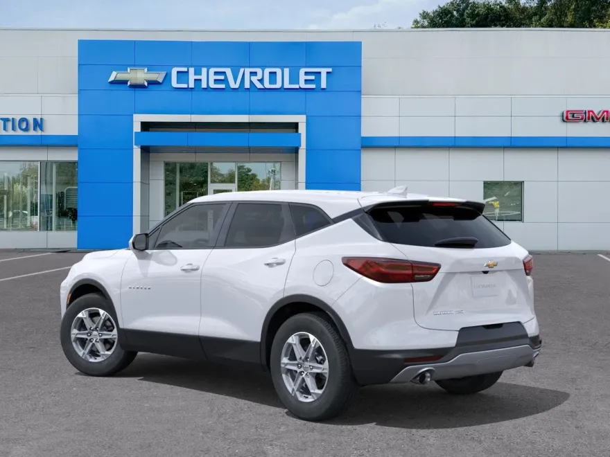 2025 Chevrolet Blazer 2LT photo 1