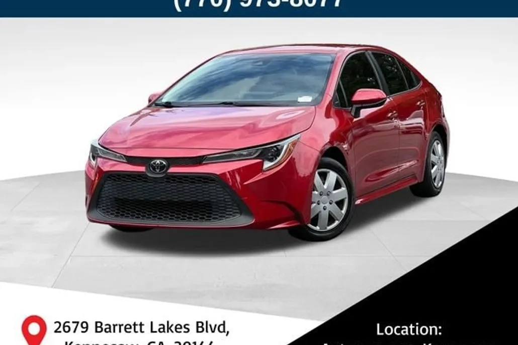 2020 Toyota Corolla LE photo 1
