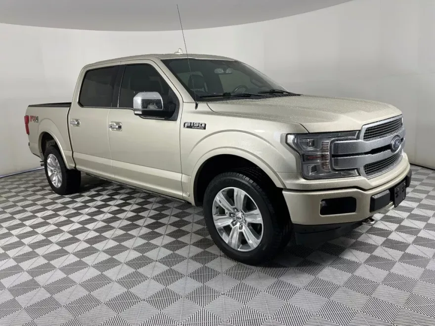2018 Ford F-150 Platinum photo 1