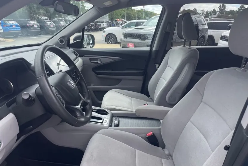 2019 Honda Pilot EX photo 1