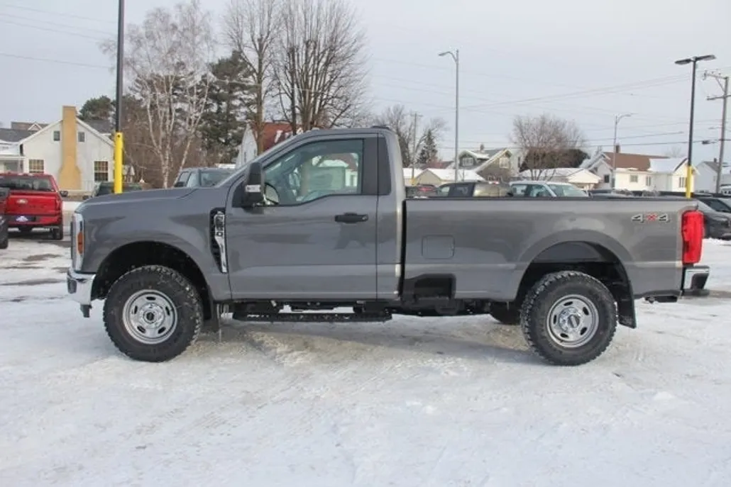 2025 Ford F-250 XL photo 1