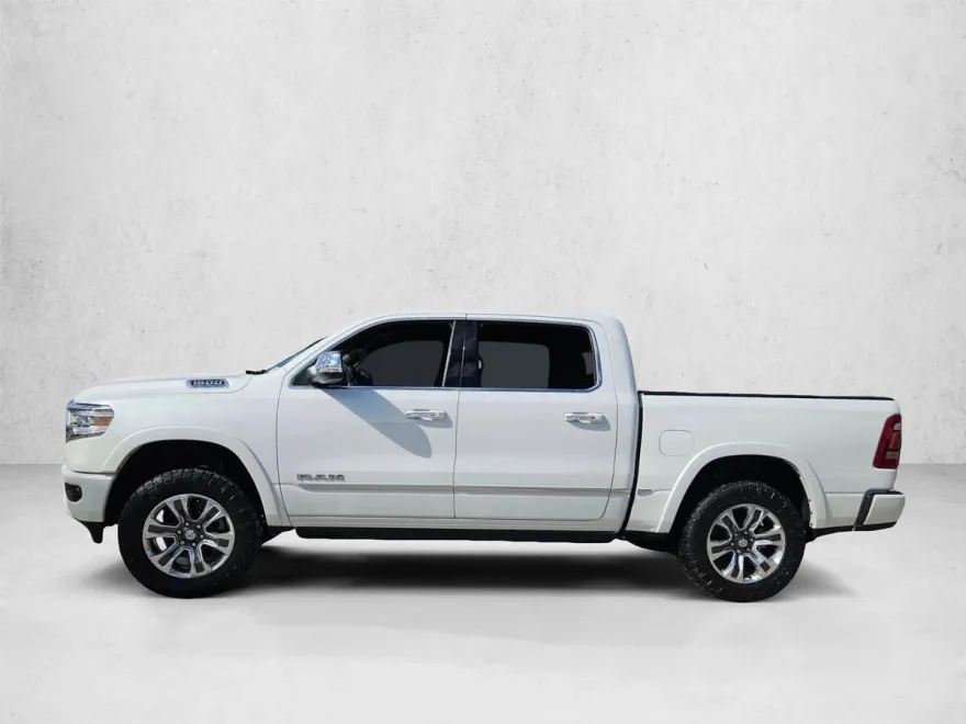 2022 Ram 1500 Limited photo 1