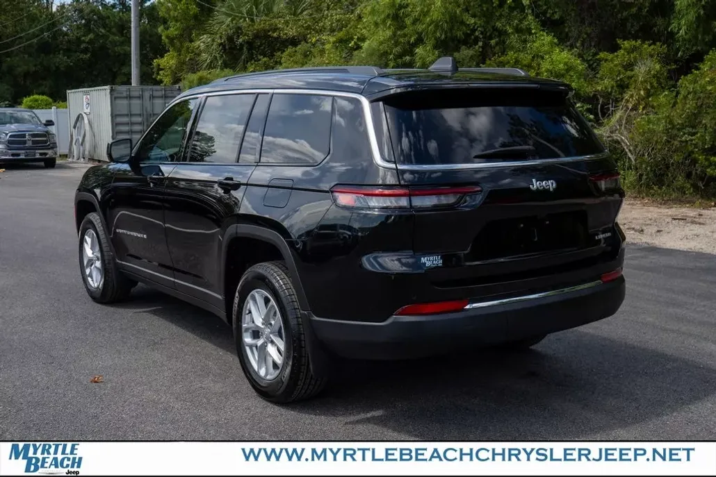 2025 Jeep Grand Cherokee Laredo X photo 1
