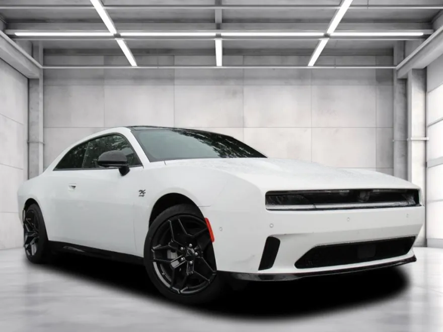 2024 Dodge Charger Daytona R/T photo 1