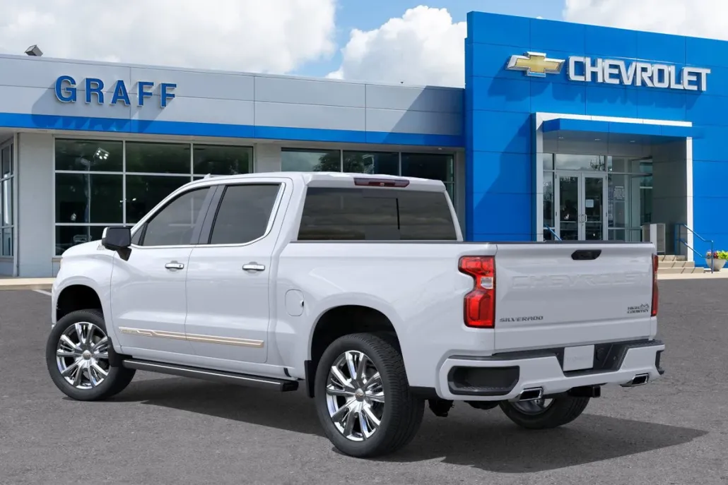 2026 Chevrolet Silverado 1500 High Country photo 1