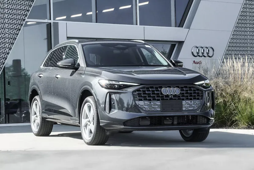 2025 Audi Q5 Premium Plus photo 1