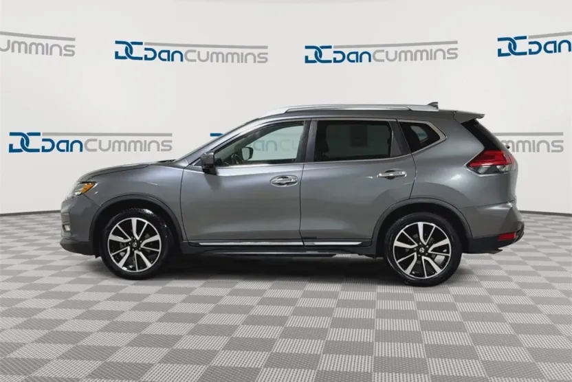 2017 Nissan Rogue SL photo 1