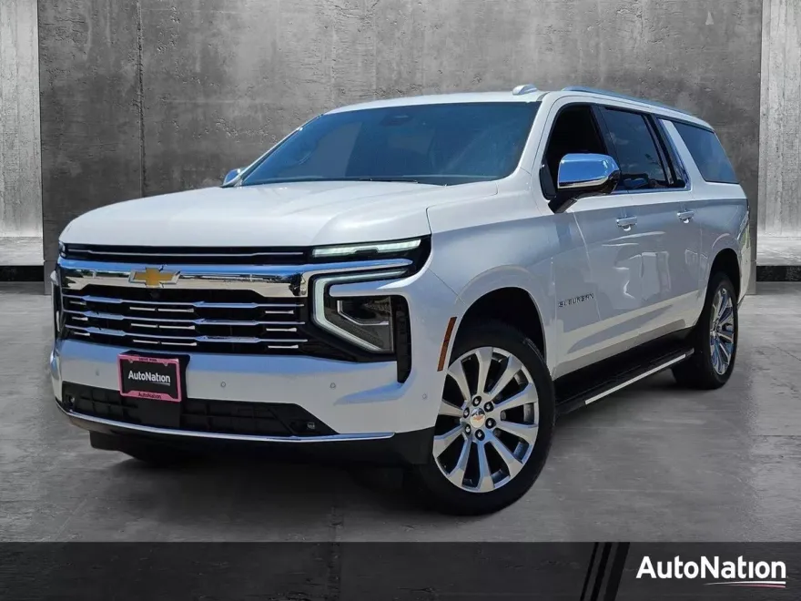2025 Chevrolet Suburban Premier photo 1