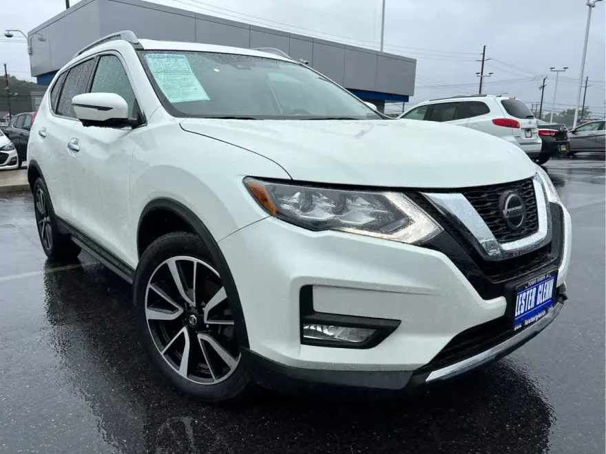 2019 Nissan Rogue SL photo 1