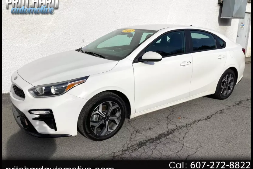 2021 Kia Forte LXS photo 1